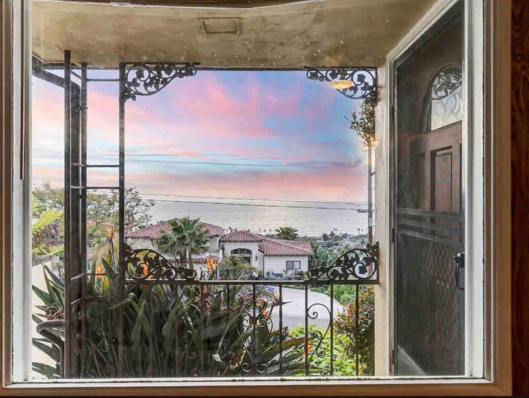 Hilltop Offering Uninterrupted Ocean Vistas San Diego